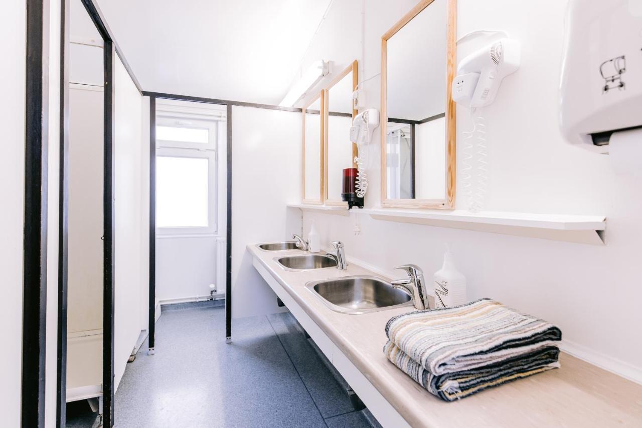 Hlid Hostel มีวาทน์ ภายนอก รูปภาพ