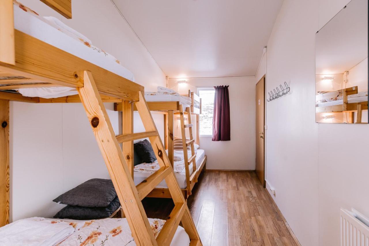 Hlid Hostel มีวาทน์ ภายนอก รูปภาพ